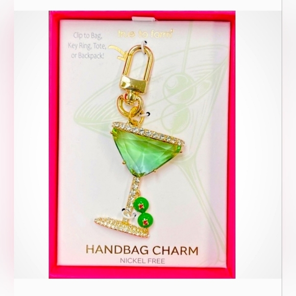 🔹️True to Form 🔹️Beautiful Olive Martini Keychain Bag Charm - Picture 1 of 4